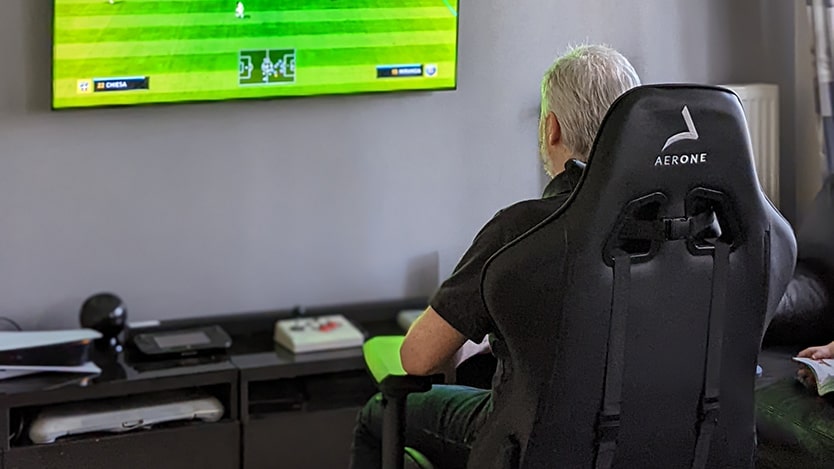 Horde XL chaise gaming et de bureau ergonomique inclinable LED RGB