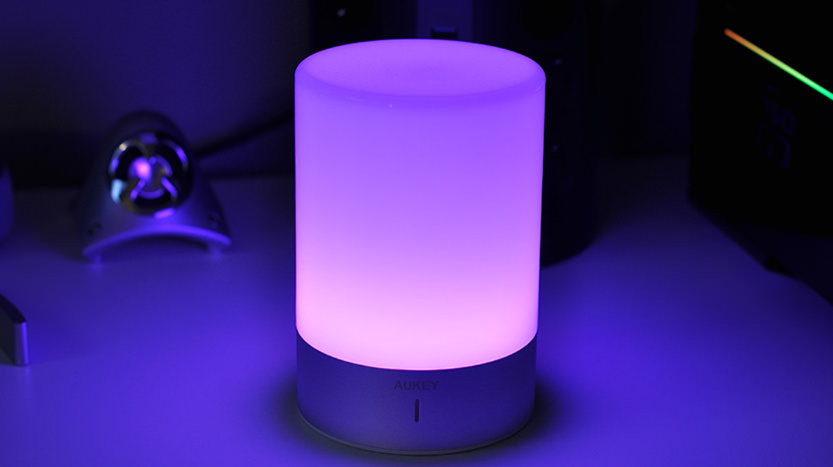 Lampe de chevet tactile LED AUKEY test et avis – Blog Habitat et